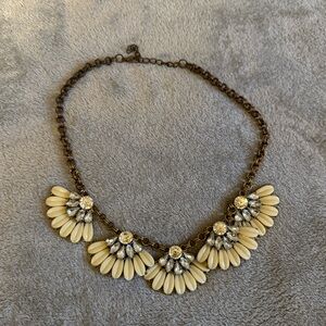 Vintage Elegant Cream and Gold Necklace